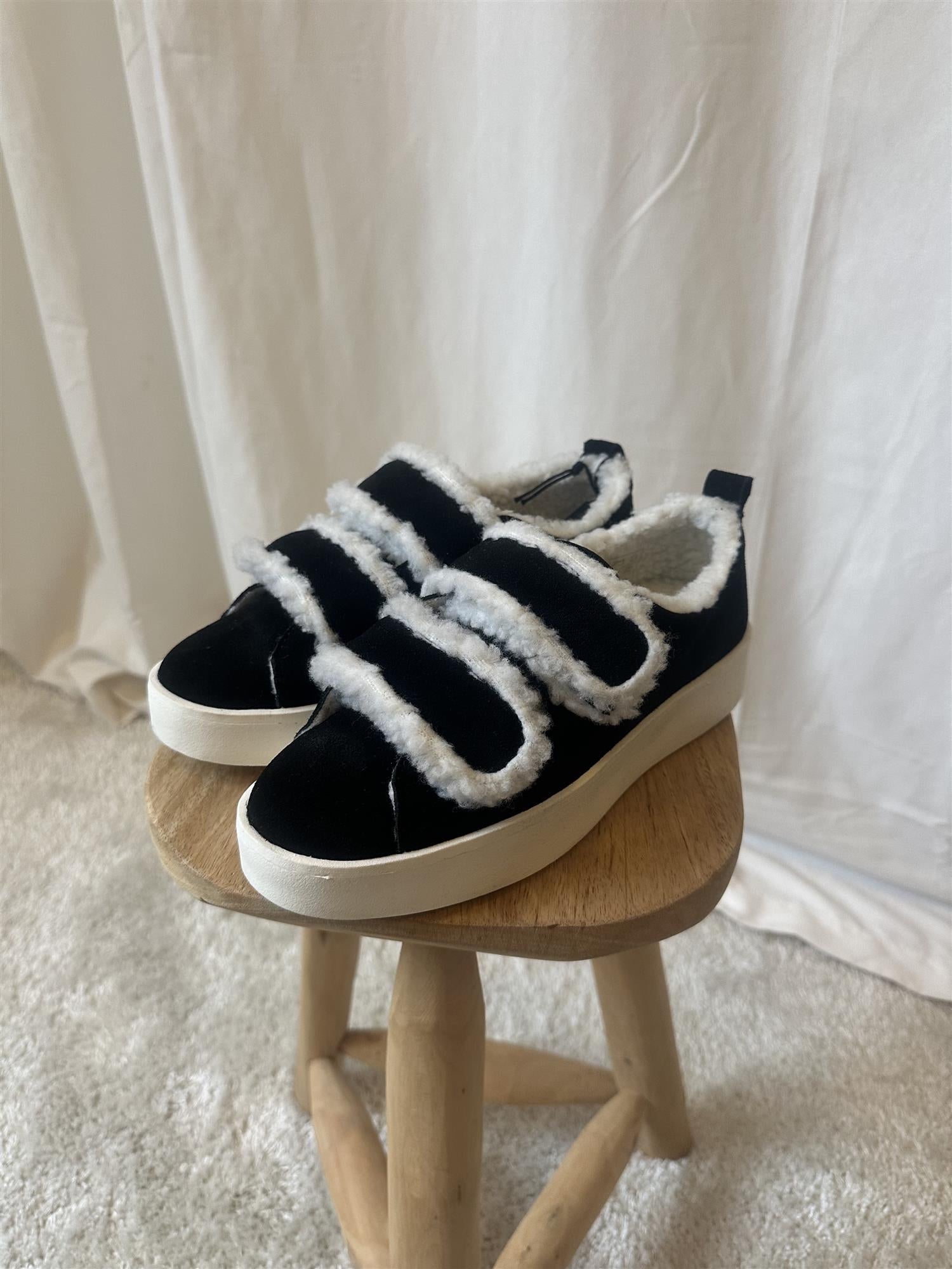 Sneaker M Fòring Og 2 Spenner