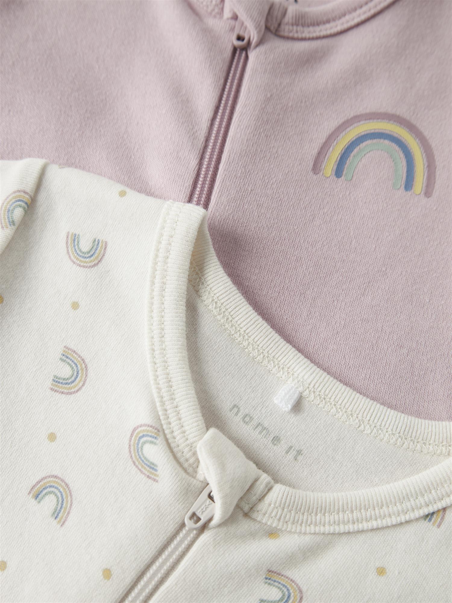 NBFnightsuit 2p Zip Ff Jet Rainbow Noos