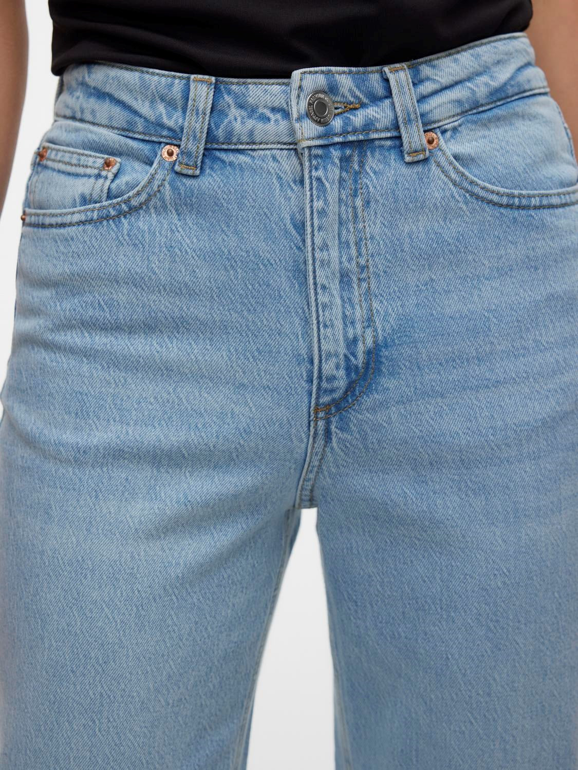 LYS BLÅ DENIM VERO MODA VMTESSA MOM JEANS