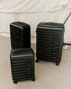 DAY DXB 28" SUITCASE LOGO