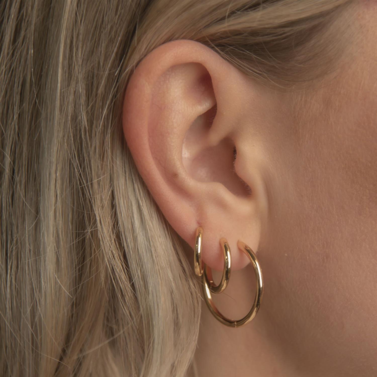 MEDIUM GOLD HOOPS
