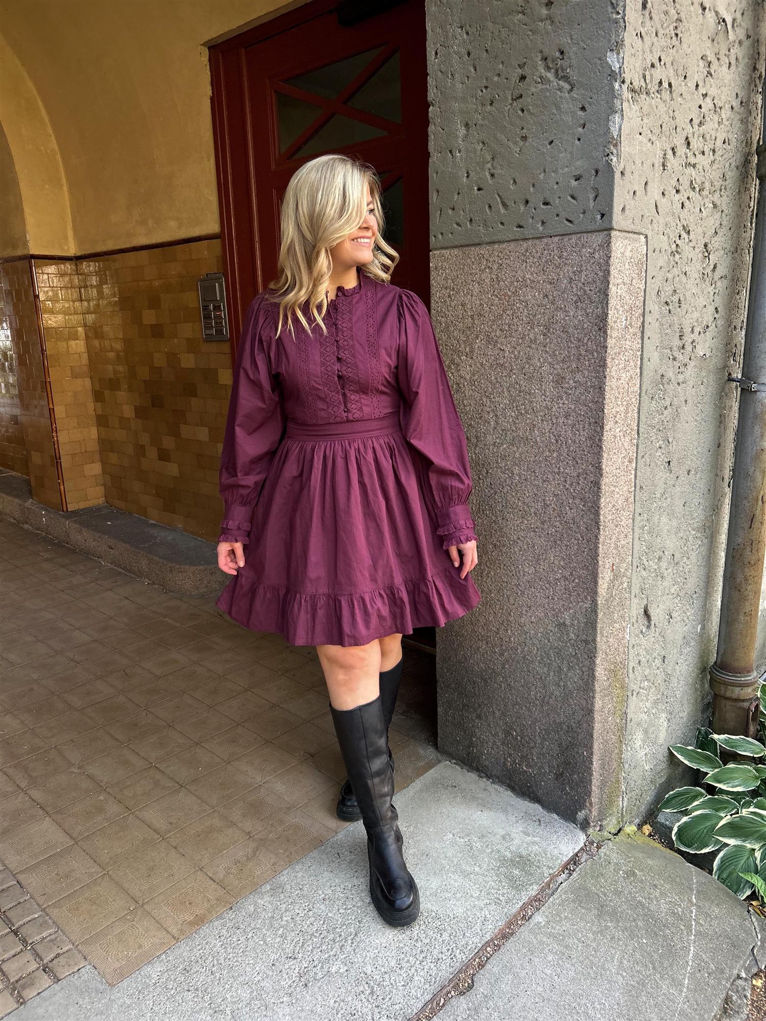 VIMatilda L/S Short Dress/LN