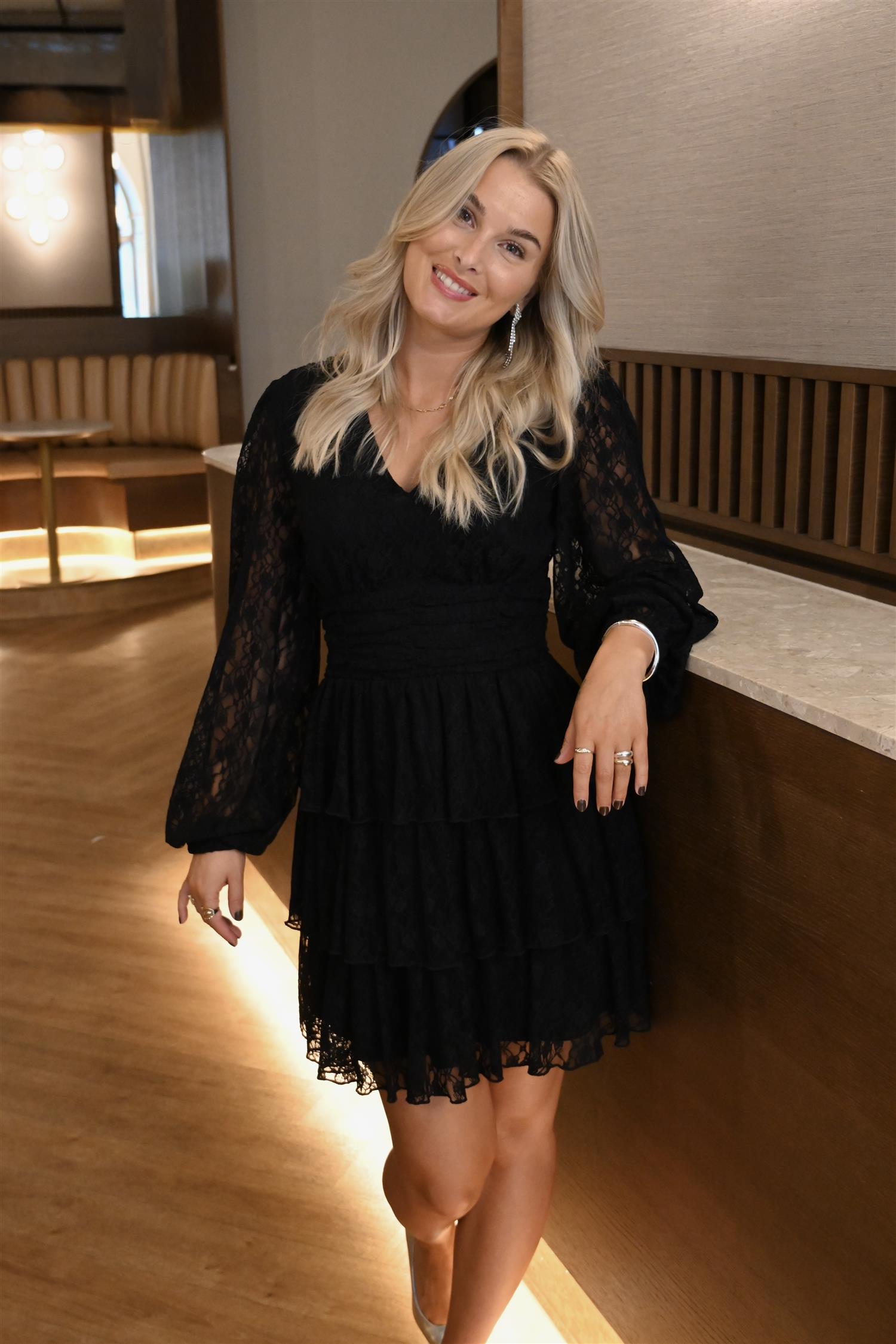 VMLise Lace Ls V-Neck Dress