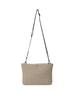 Day Woolen CB Pouchy