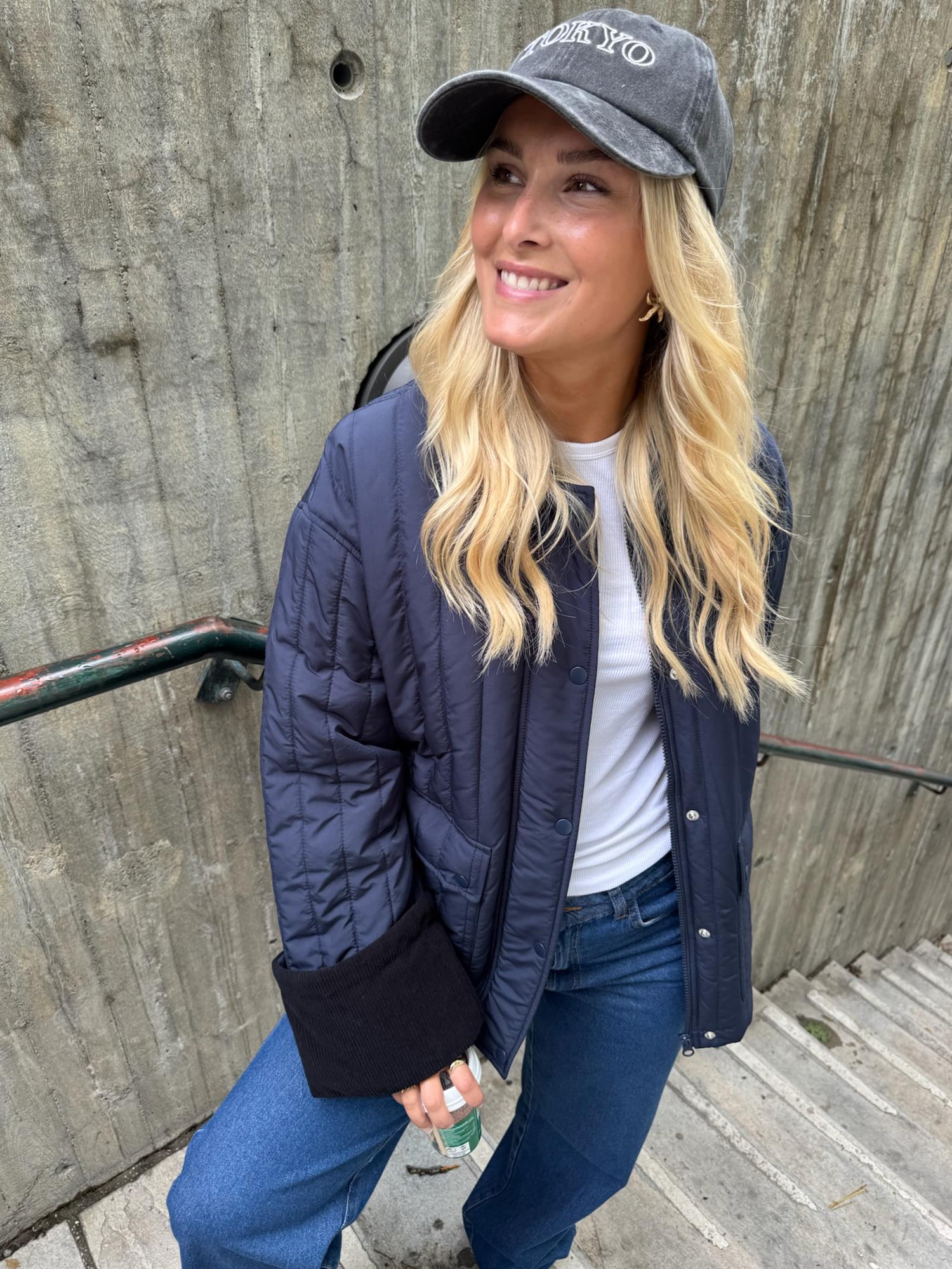AWsissy Oversize Quilted Jacket