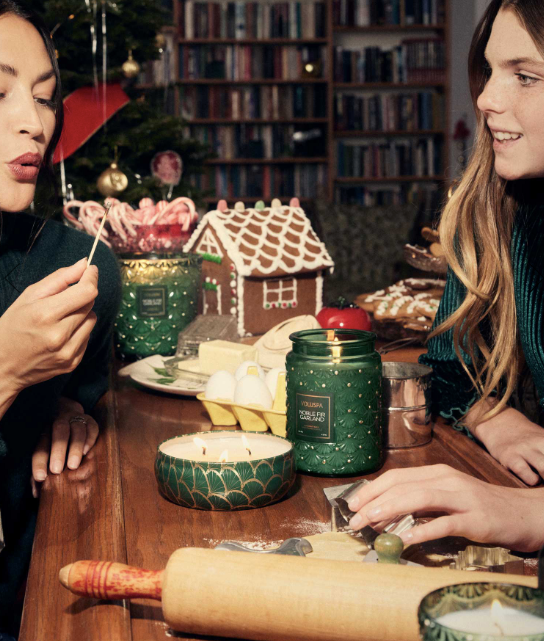 Noble Fir Garland, 3-Wick Tin Candle