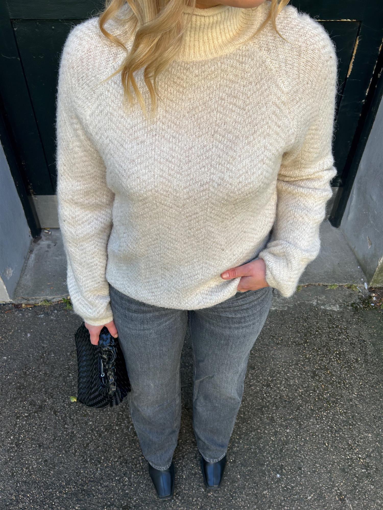VILory High Neck L/S Knit Top