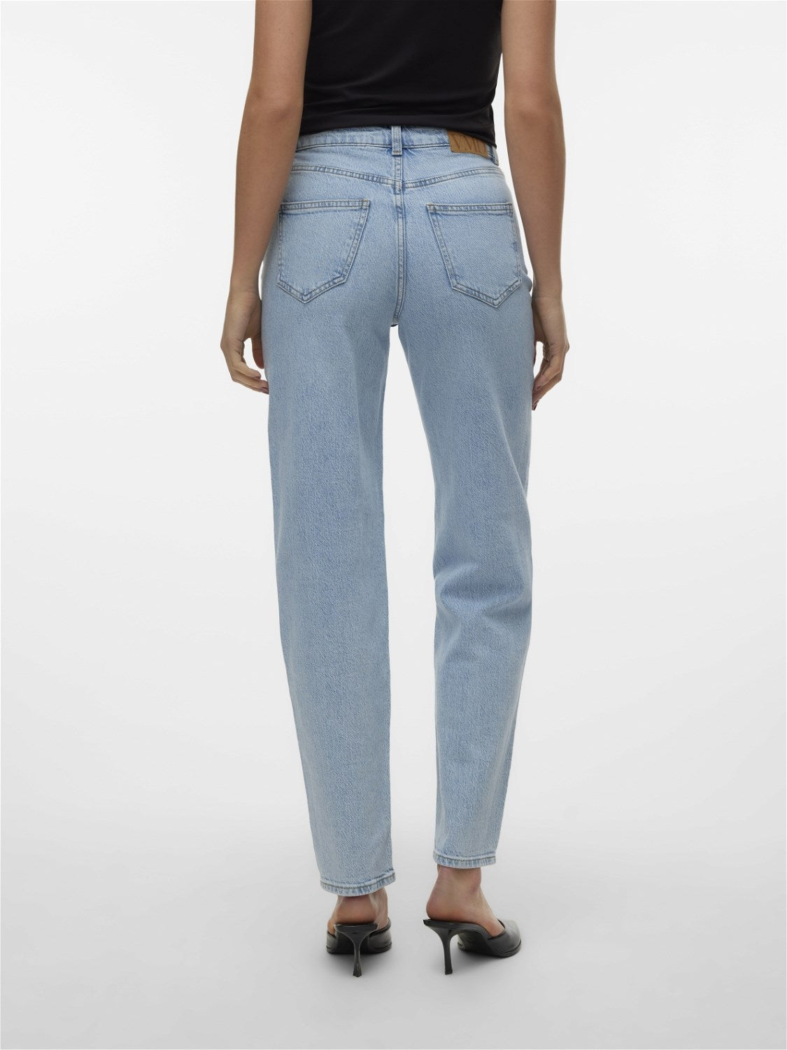 LYS BLÅ DENIM VERO MODA VMTESSA MOM JEANS