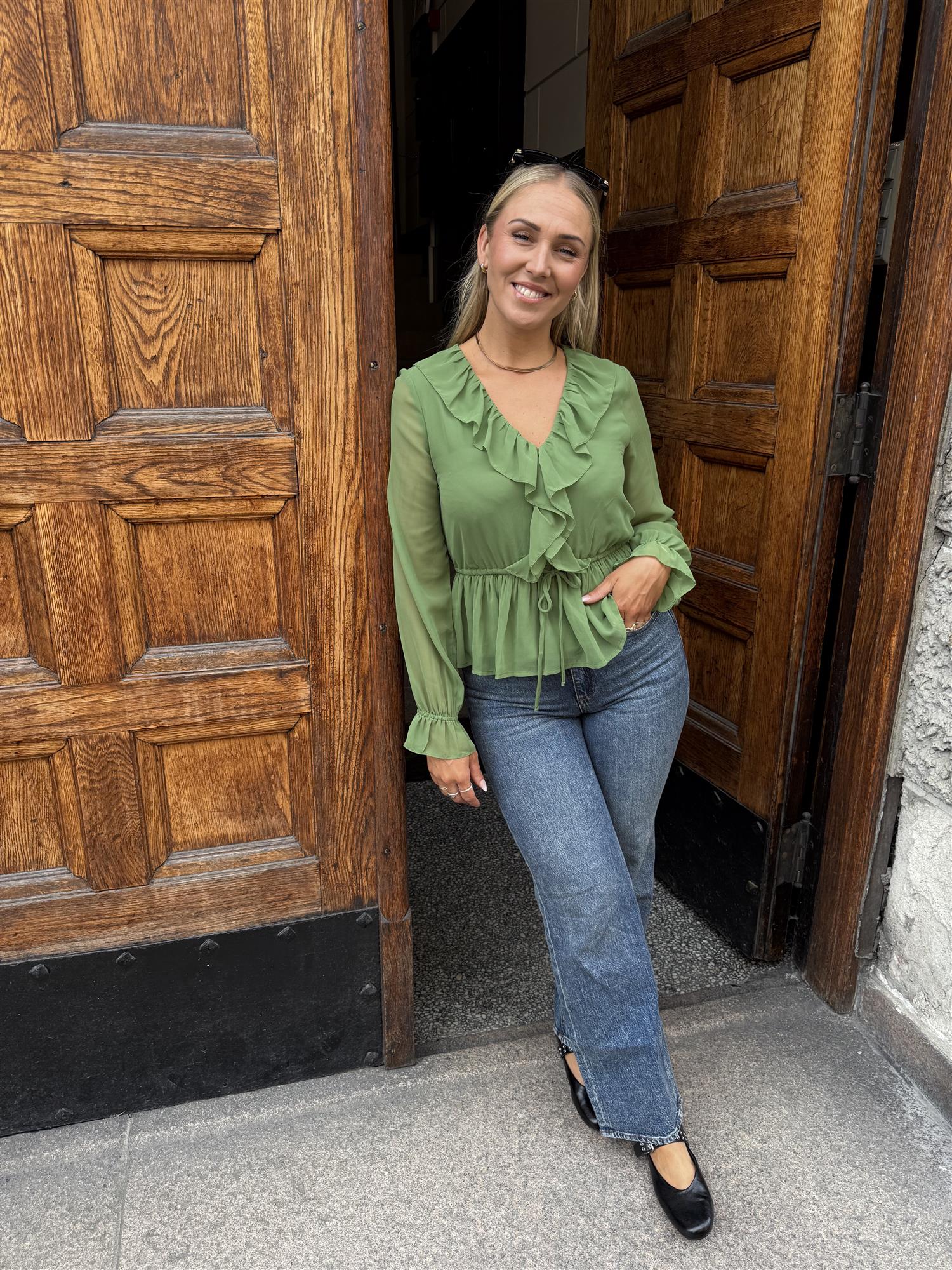 VMDora LS Frill Top Wvn Exp