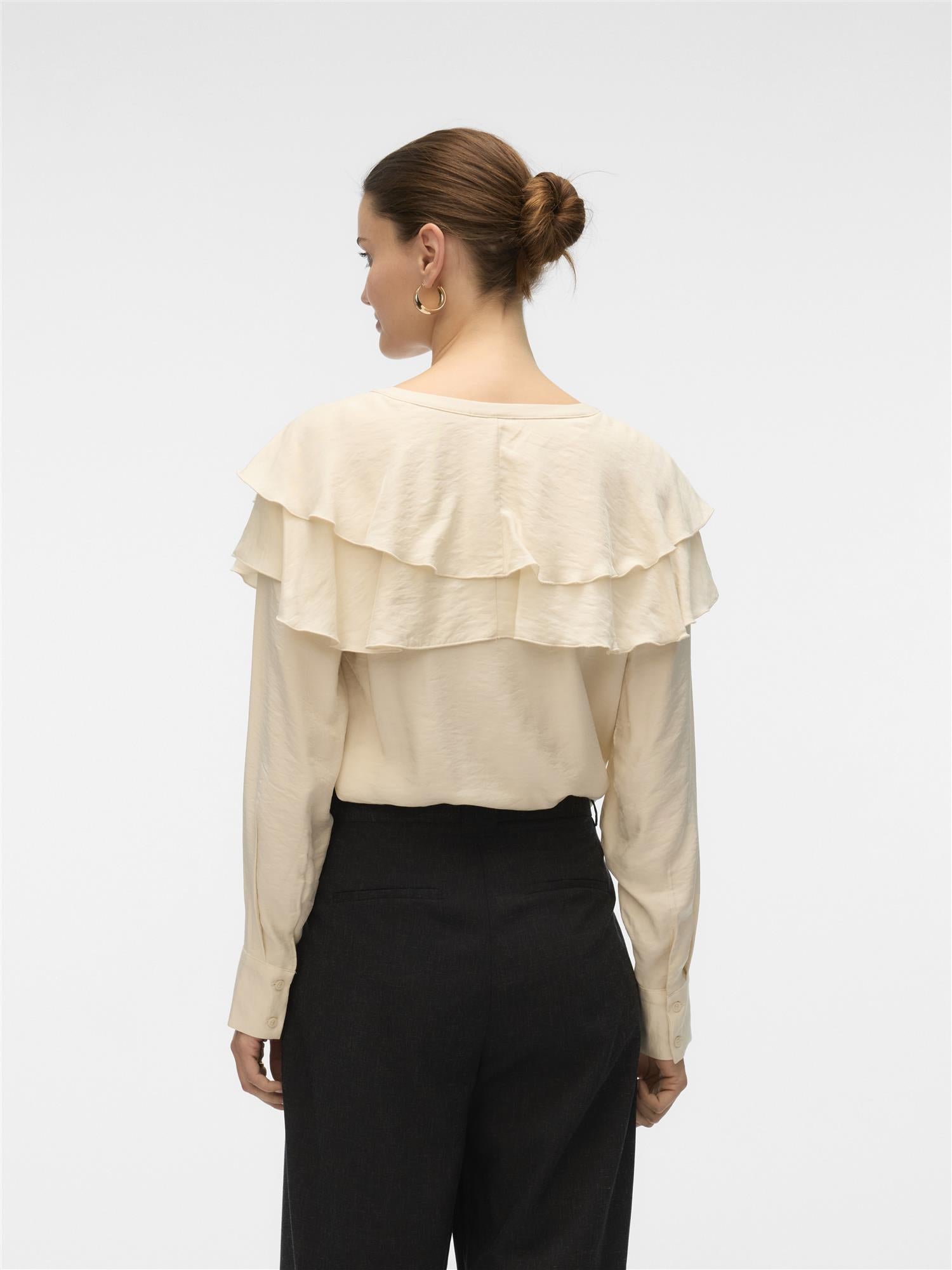 VMLizzi LS Flounce Top Wvn GA