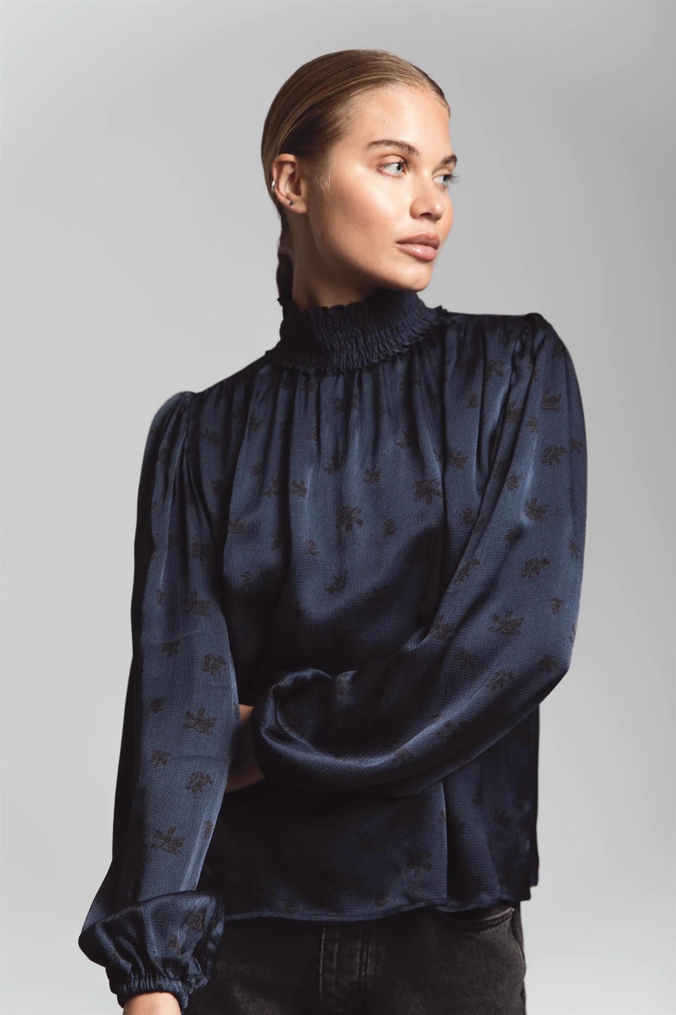 ANNA BLOUSE